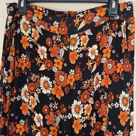 XL floral, flowy wide leg pants - Picture 3 of 9